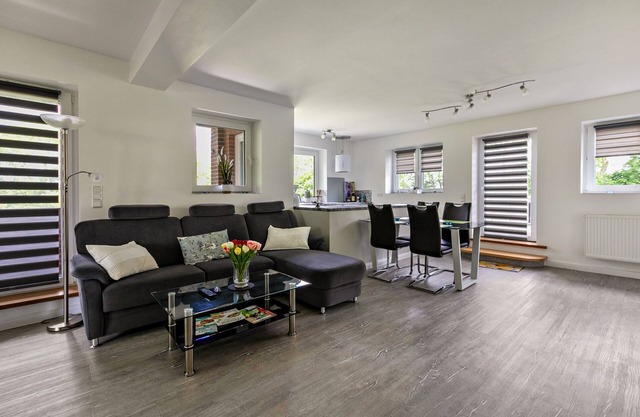 Apartment 'Sylt' with Private Terrace, Shared Garden and Wi-Fi