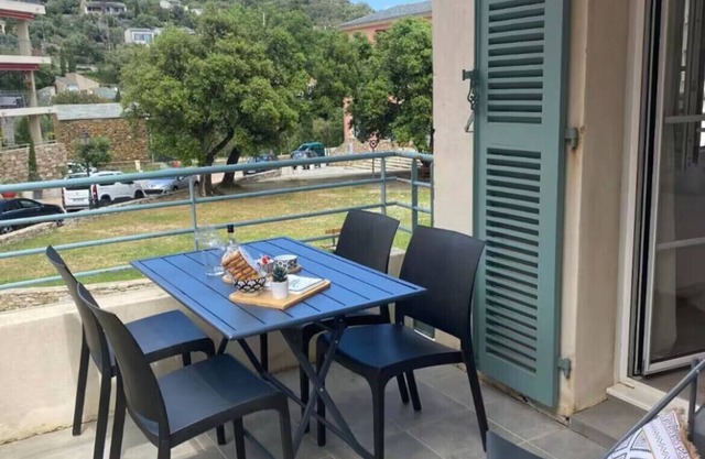 Apartment T2 Erbalunga center