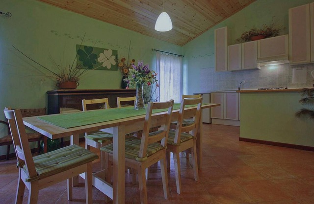 Apartment Verde 5 - Two Bedroom Apartment, Sleeps 5