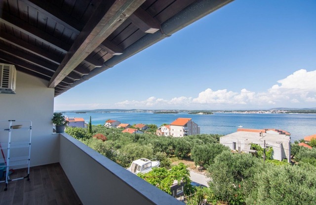 Apartment with a Sea View