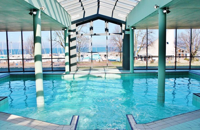 Apartment with balcony or terrace