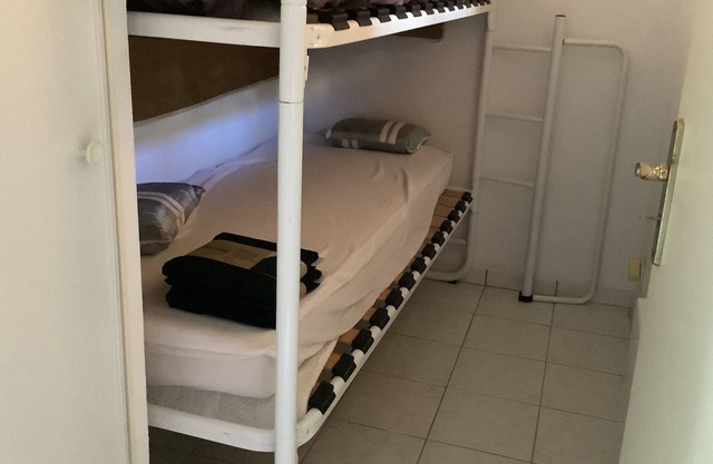 Apartment with sea view and 5 minutes from the beach