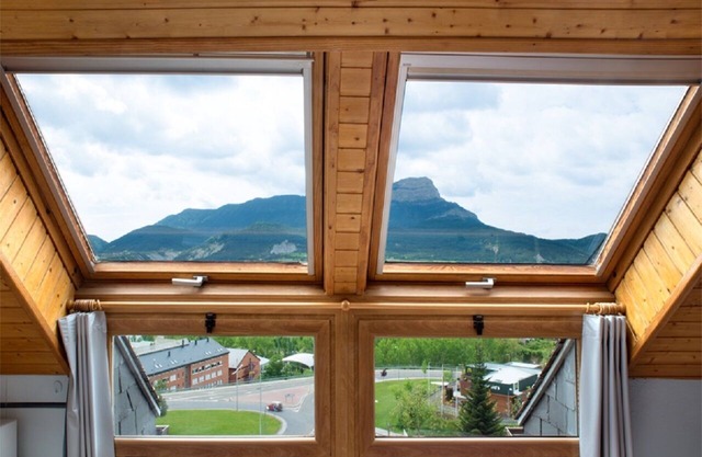 Apartment with garage and summer pool