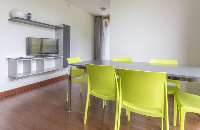 Apartment with mountain view