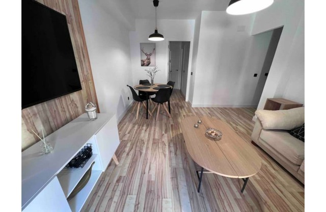 Apartment with patio for 4 in the historic center