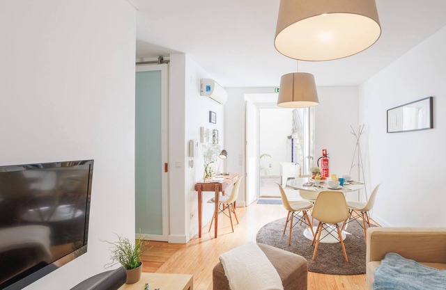 APARTMENT WITH PATIO