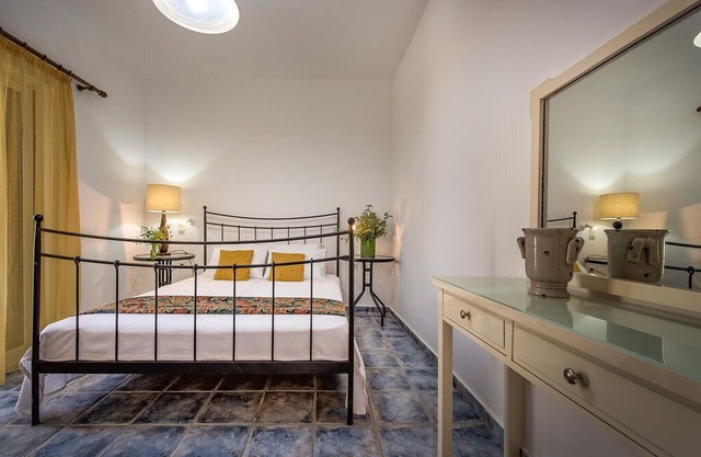 Apartment with pool and Breakfast included