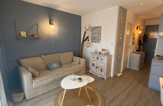 Apartment with Sea View - Ideal for 2 People