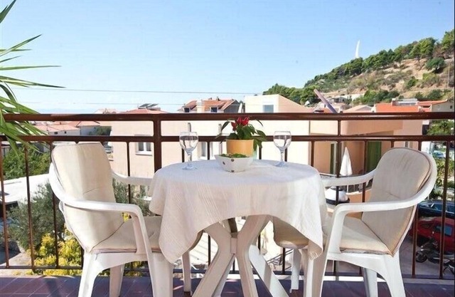 Apartments Anesa, (13863), Podgora, Croatia