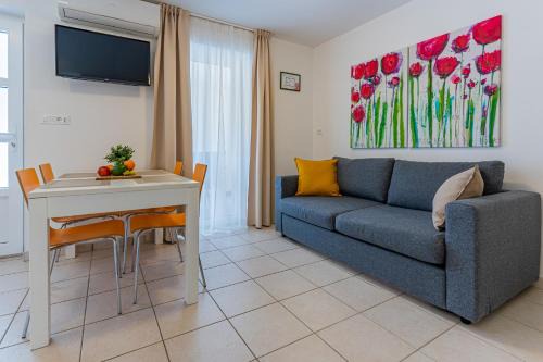 Apartments Dolac Nerezine 