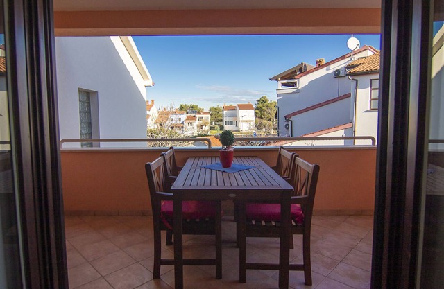 Apartments Edo (60341-A4) - Stinjan (Pula)