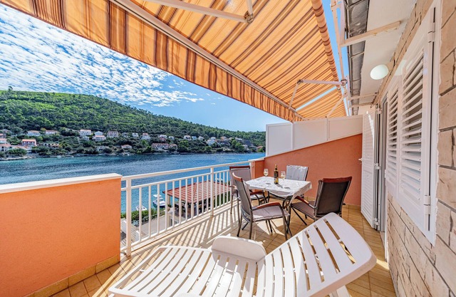 Apartments Vesna (10881-A1) - Brna - island Korcula
