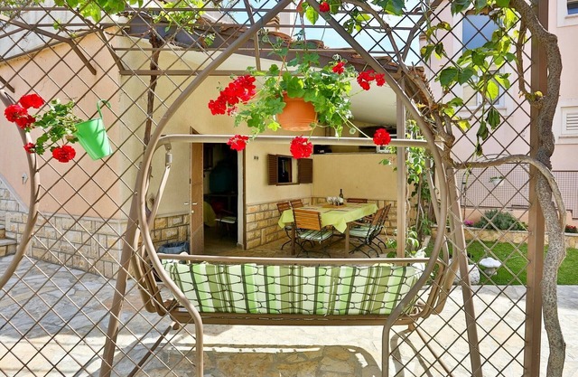 Apartments Ivan, (15797), Solin, hr