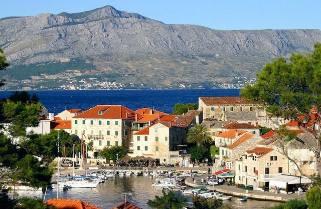 Apartments Sonja Postira Croatia 