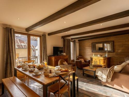 Appartement 4 pièces pour 8/9 personnes, exposé Sud, au centre de Valloire, proche télécabine et loisirs - FR-1-263-216