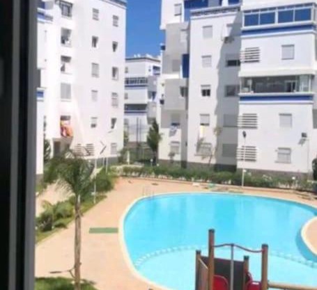 Appartement avec piscine à bouznika
