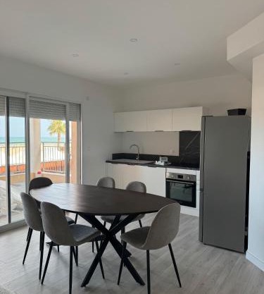 Appartement face à la mer 1
