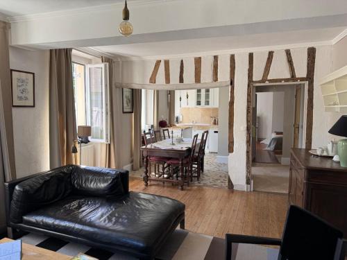 Appartement 1er étage dans maison de maître