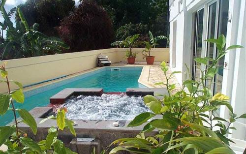 Appartement spacieux à Bois des Nèfles, 70 m², piscine partagée