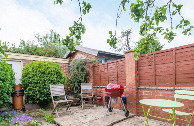 Apple Tree Cottage is simply stunning and is everything you would want from from a holiday cottage.