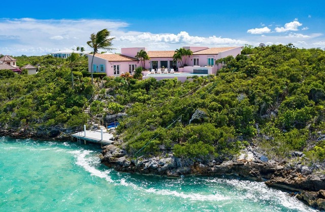 Aqua Pulchra – a Private Waterfront Haven of Peace and Tranquility