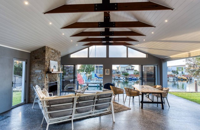 Aqua Tides – Stylish Waterfront Escape in Busselton