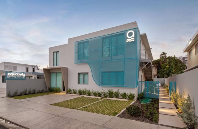 Aquabella House | 8-Unit House Sleeps 22 W/Pool