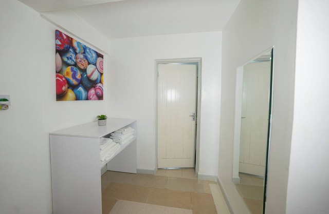 Arabella Luxe Near Waterfront Mall - Karen