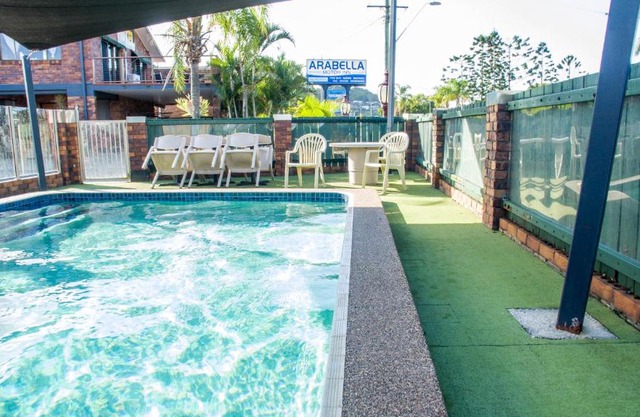 Arabella Motor Inn (formerly South Tweed Motor Inn)