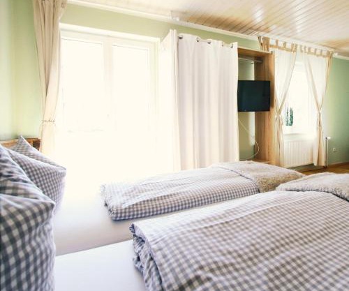 ARRIVEL Pension Haus am Bach
