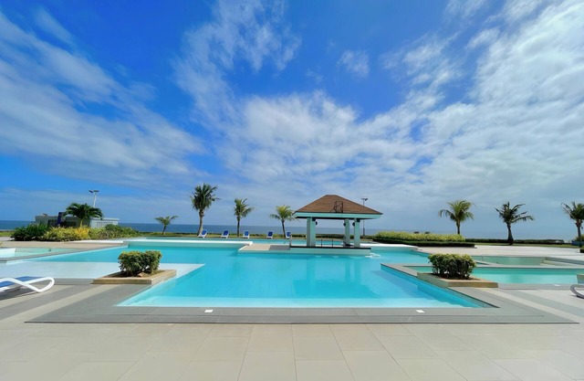 Arterra Hotel and Resort