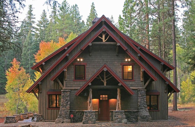 Ashland Lodge with Lake Views and Game Room Loft