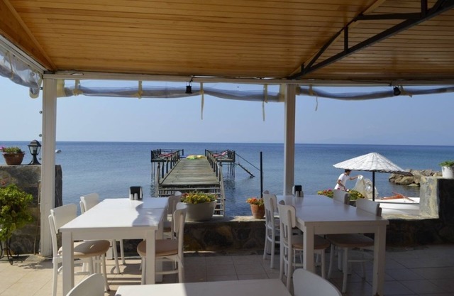 Assos Sardunya Butik Hotel