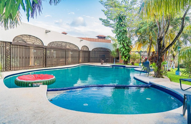 Astonishing Luxury Villa 10 min. from CUN Airport!