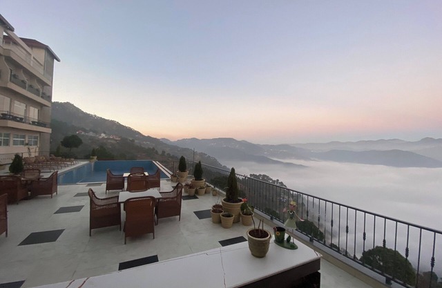 Astra Resort and Caffe
