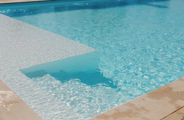 At 6 km from the sea villa with large pool and large green spaces Ideal for families