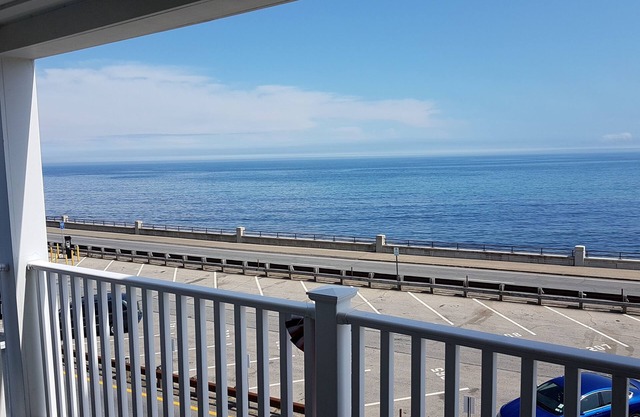 Atlantic Breeze Suites