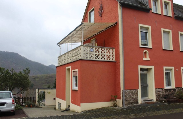 Attractive holiday home in Bremm with garden