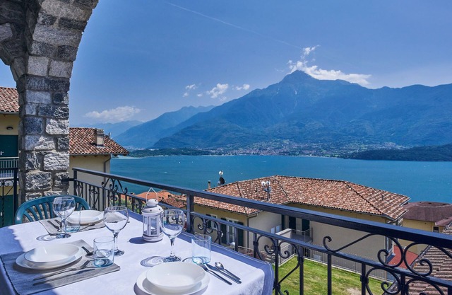 Aurora (DMA330) by Interhome