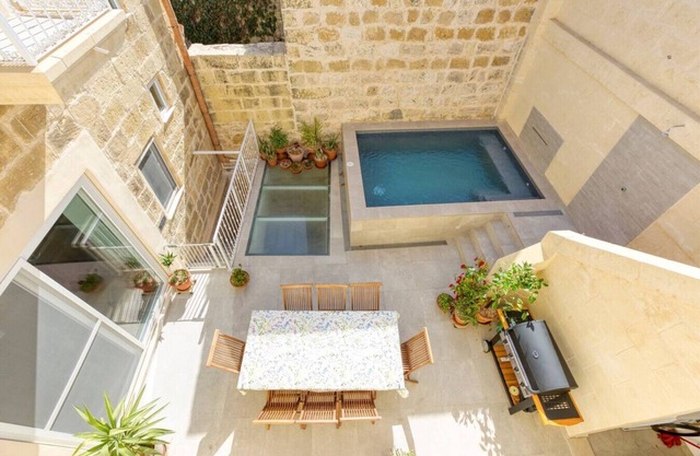 Authentic & Charming Farmhouse with Pool in Gozo