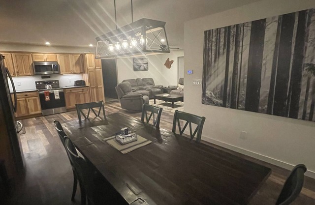 Availability for the Fall at this beautiful home right on the trails BOOK NOW