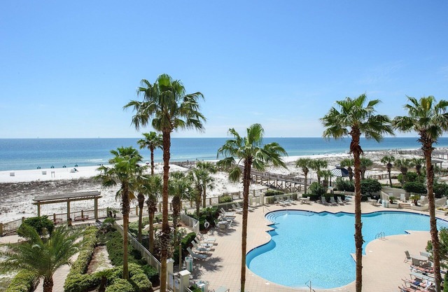 - Avalon 405 2 BR 2 1/2 BATH . OCEANFRONT-FABULOUS VIEWS