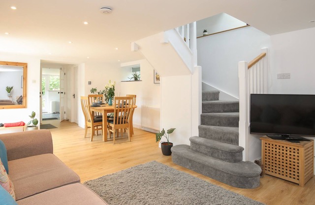 AVALON - FELINHELI, family friendly, with a garden in Y Felinheli