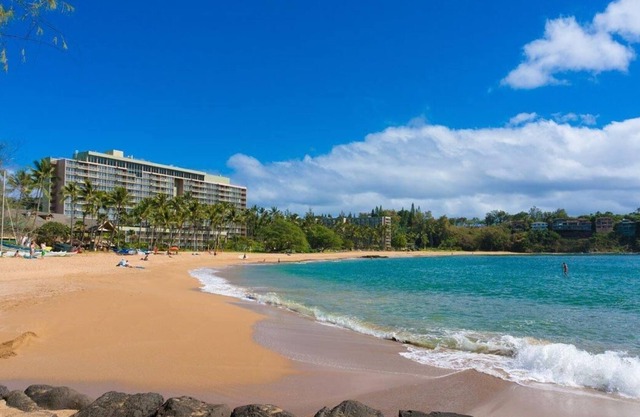 Awesome Find! 2 Family-Friendly Rooms, Free Parking, Pool, Close to Beach