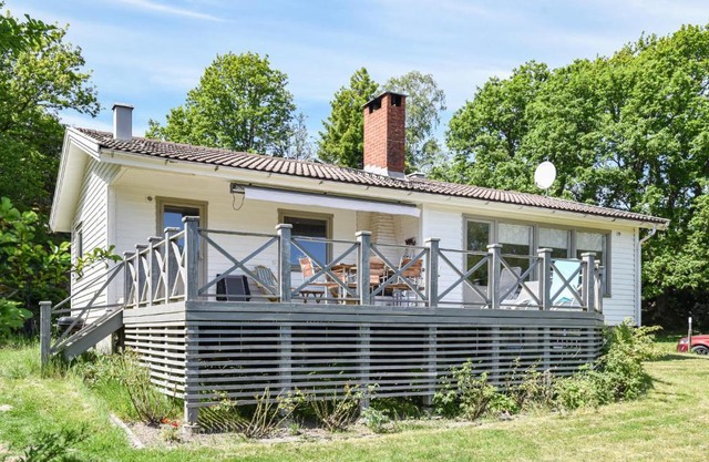 Awesome Home In Hjälteby With Wifi