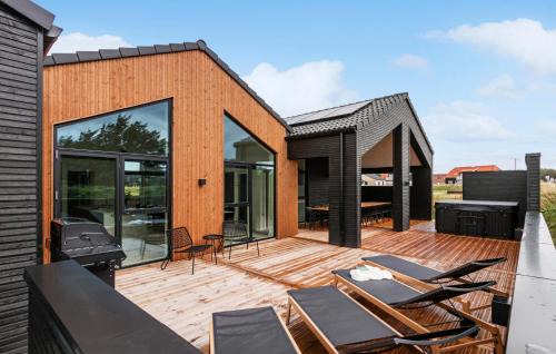 Awesome Home In Løkken With Sauna