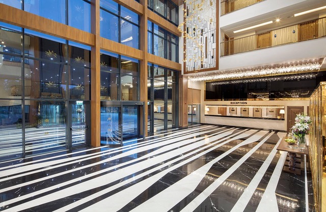 Aydinbey Queen's Palace & Spa - Ultra All Inclusive