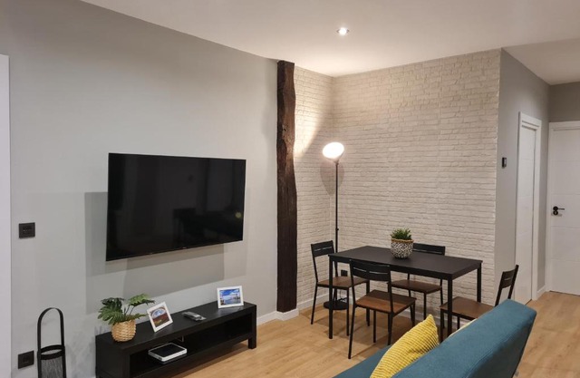 Ayuntamiento PARKING gratis. Auto check-in.