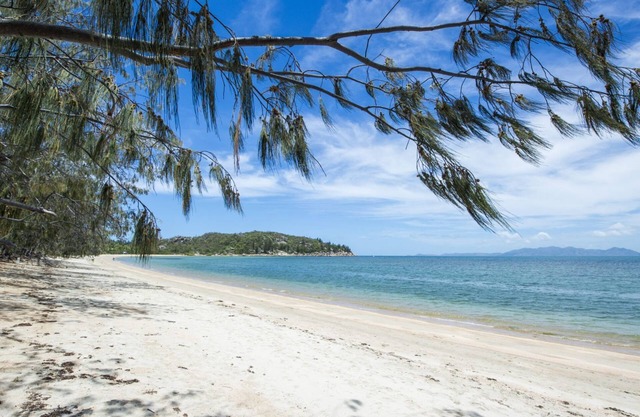 Azure on Geoffrey Bay