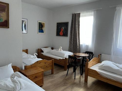 Bömbi Vendégház a vár mellett